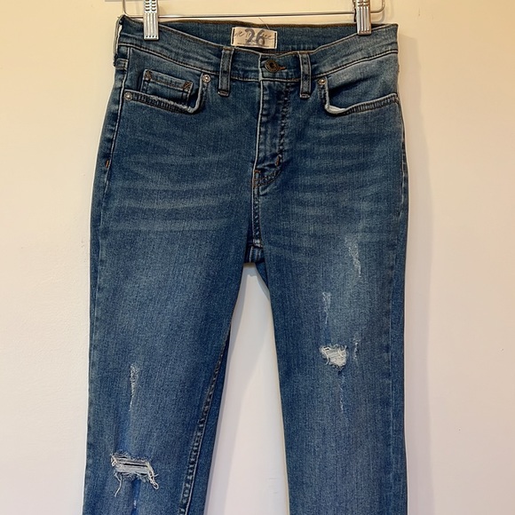 We The Free High Rise Distressed Skinny Jeans - Size 26 - Picture 4 of 13